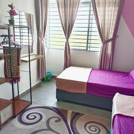 Dg Homestaymuslim Putrajaya - Near Alamanda 외부 사진