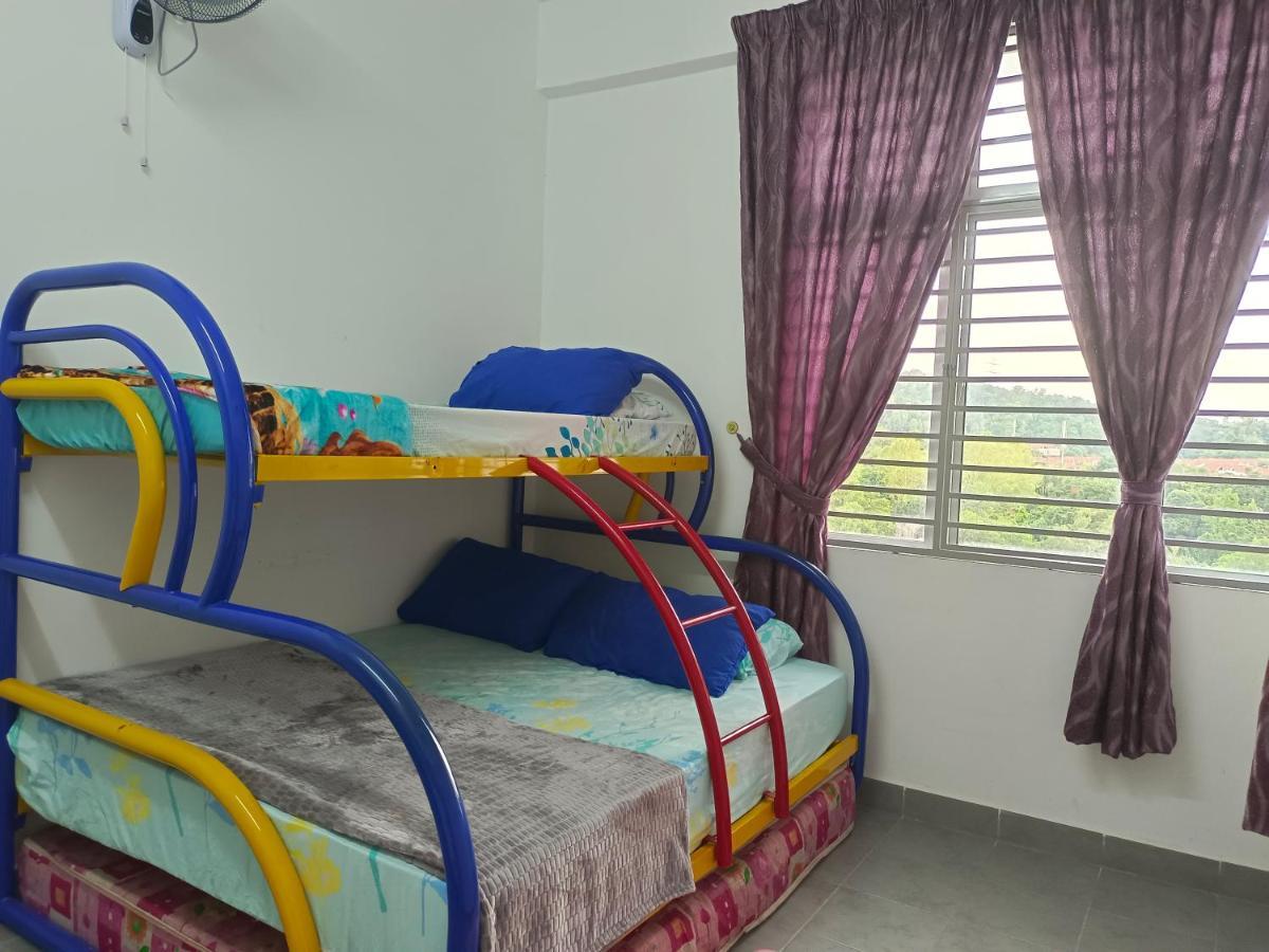 Dg Homestaymuslim Putrajaya - Near Alamanda 외부 사진